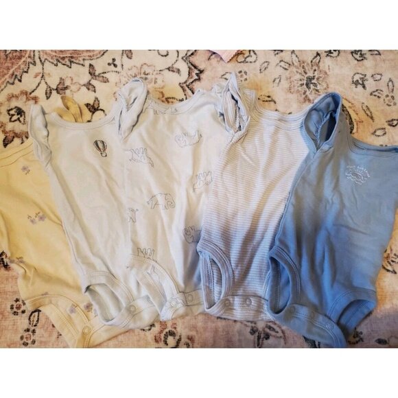 Carters Baby Girl Newborn Onsies Set Of 5 - Picture 1 of 3